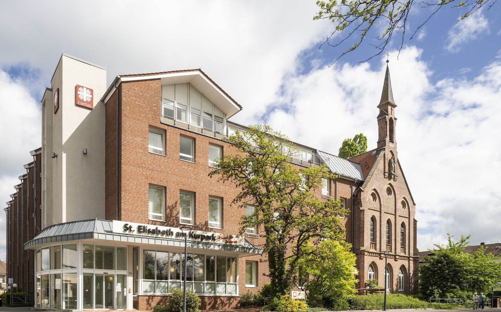 Das Hotel für Senioren von Außen